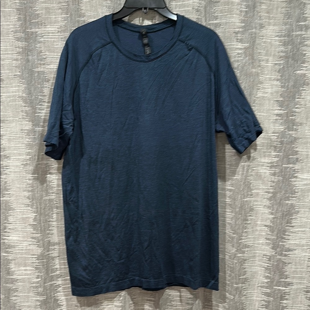Lululemon Metal Vent Tech 2.0 Men's Blue T-Shirt